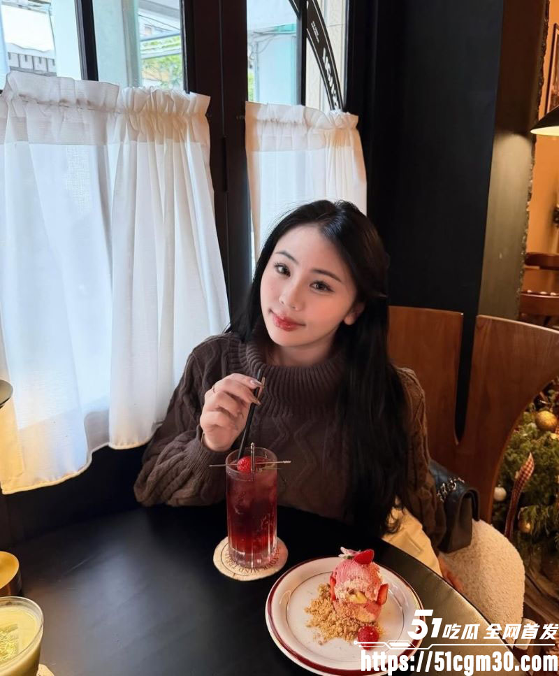 服装店巨乳老板娘自拍视频曝光 3 服装店巨乳老板娘自拍视频曝光 3