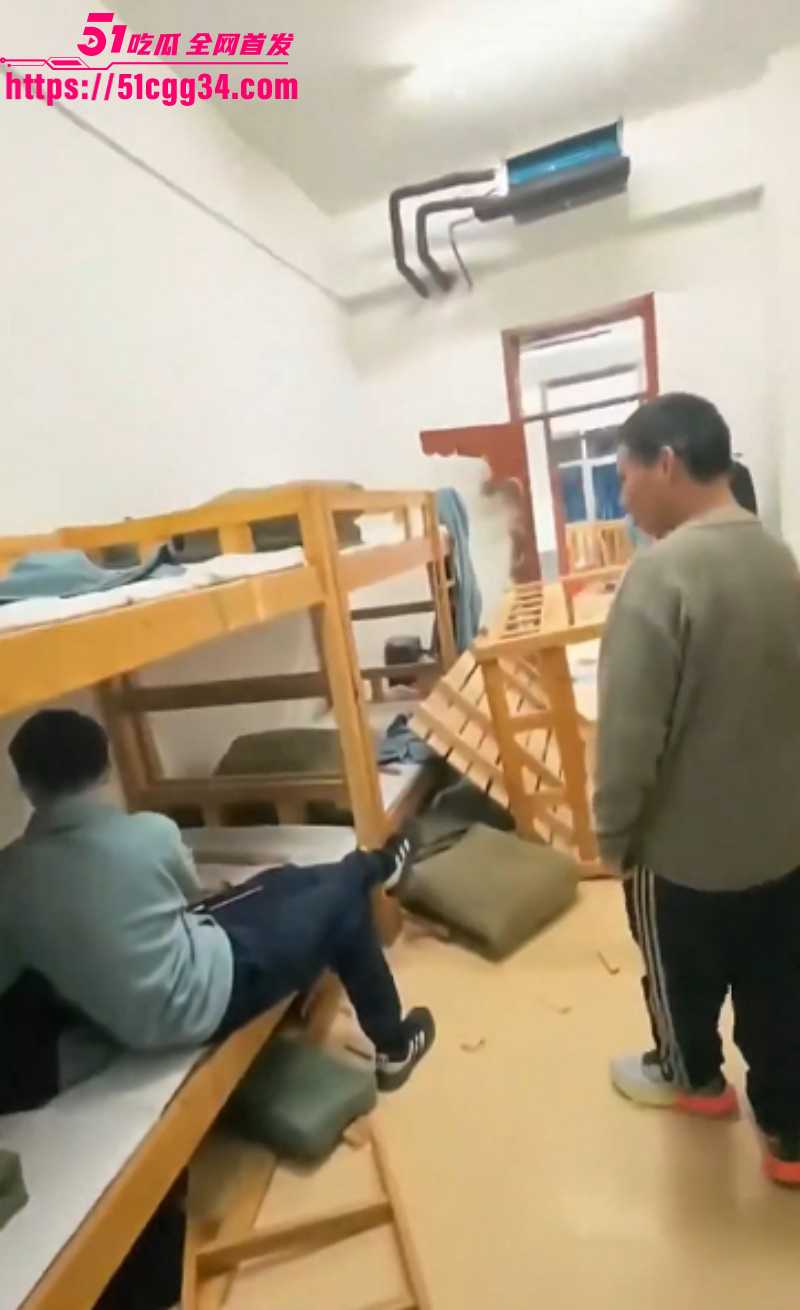 山东环帝祥龙素质教育基地学生起义02 山东环帝祥龙素质教育基地学生起义02
