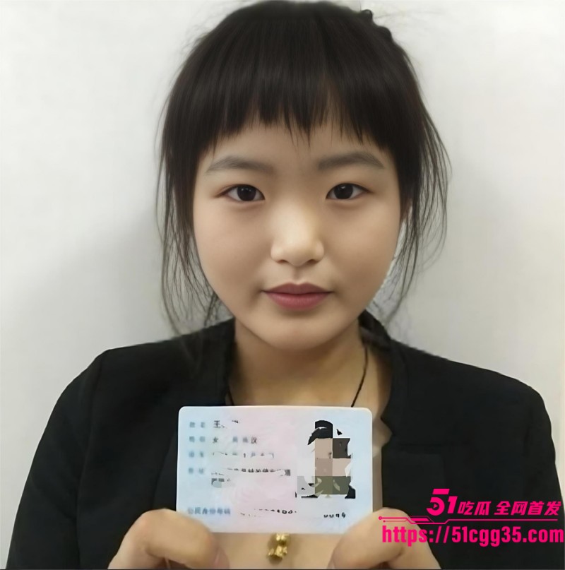 湖南巨乳反差婊 王舒蓉 5000元定制福利 面对镜头展露E罩杯大奶 跳蛋刺激骚穴呻吟骚叫连连 1 湖南巨乳反差婊 王舒蓉 5000元定制福利 面对镜头展露E罩杯大奶 跳蛋刺激骚穴呻吟骚叫连连 1