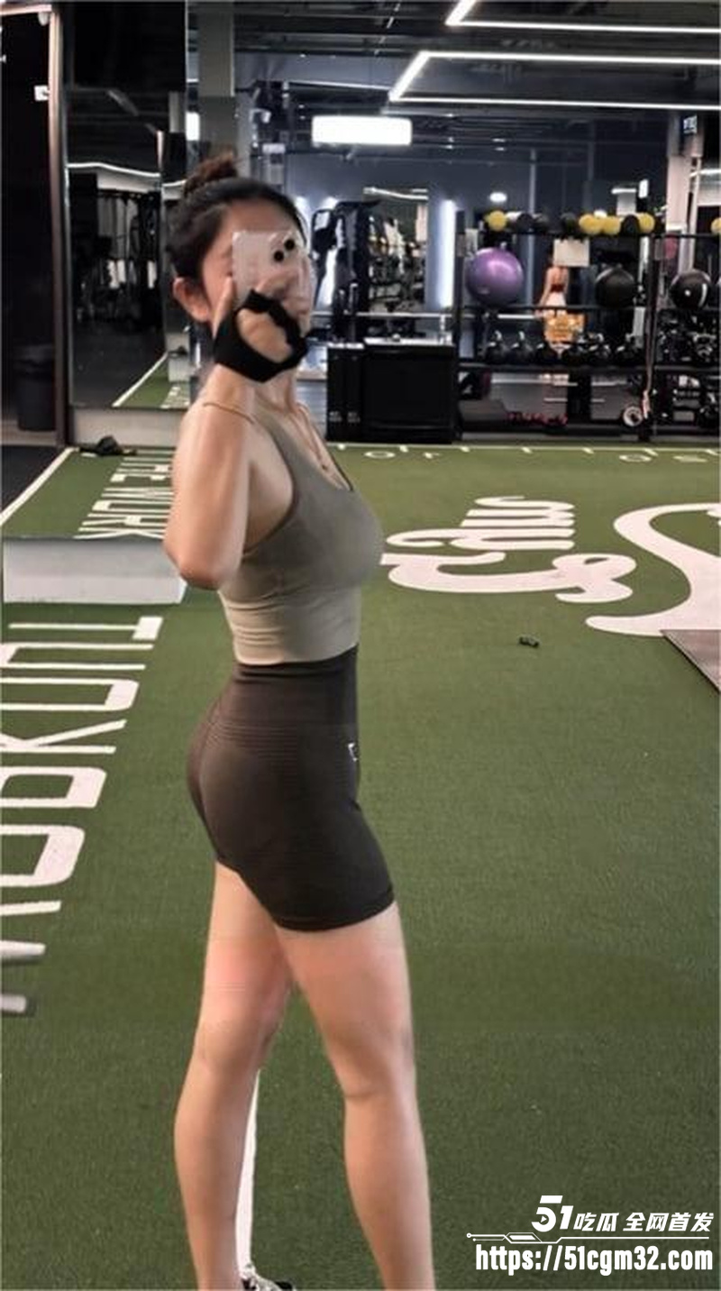 杭州健身美女险遭痴汉凌辱 1 杭州健身美女险遭痴汉凌辱 1