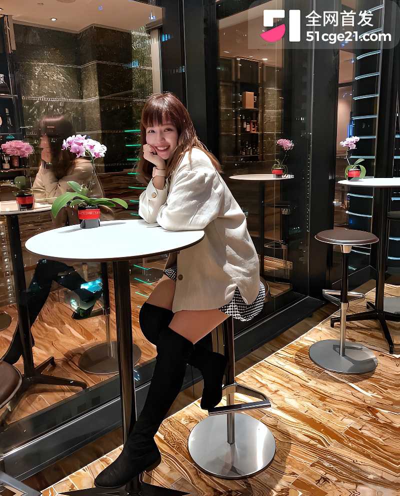 性感人妻酒店约炮视频流出 2 性感人妻酒店约炮视频流出 2