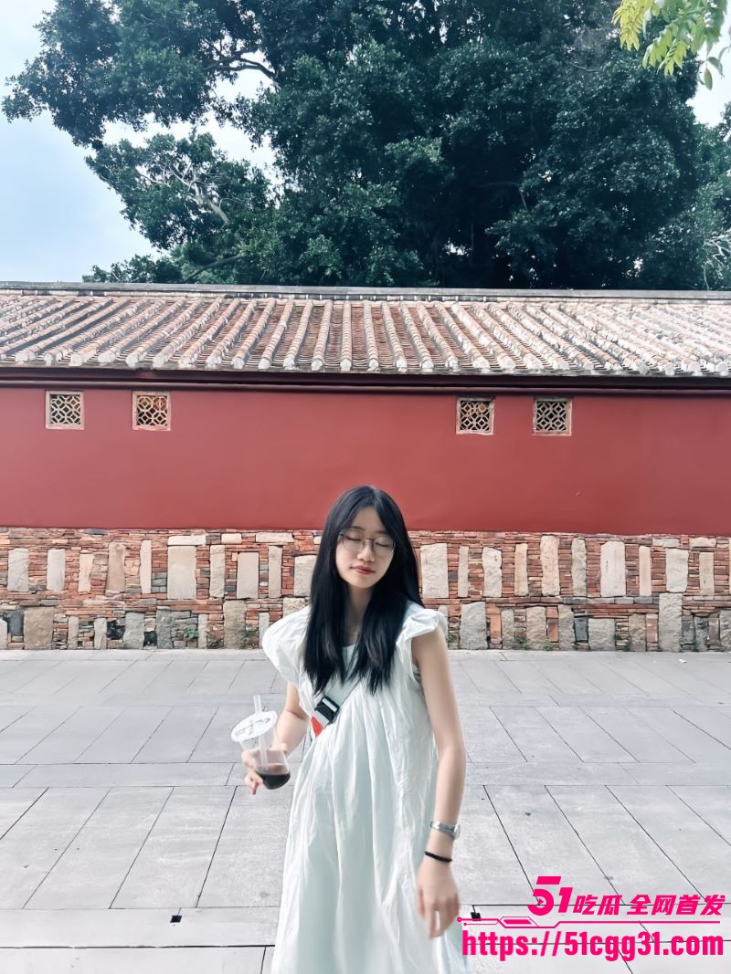浙江极品眼镜妹陈梓瑜私拍泄漏 2 浙江极品眼镜妹陈梓瑜私拍泄漏 2