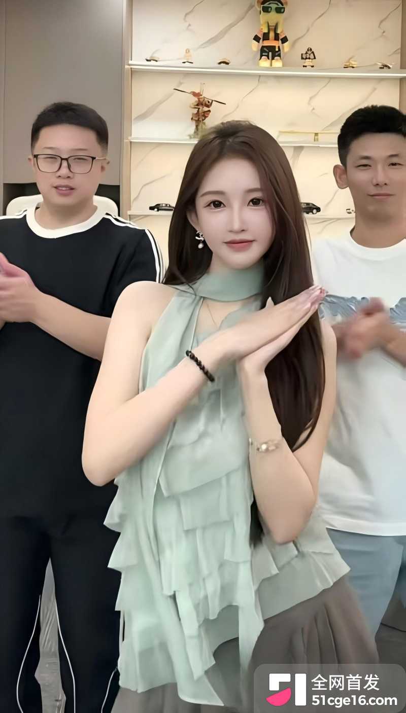 旭旭宝宝 直播连麦南妹儿翻车13 旭旭宝宝 直播连麦南妹儿翻车13