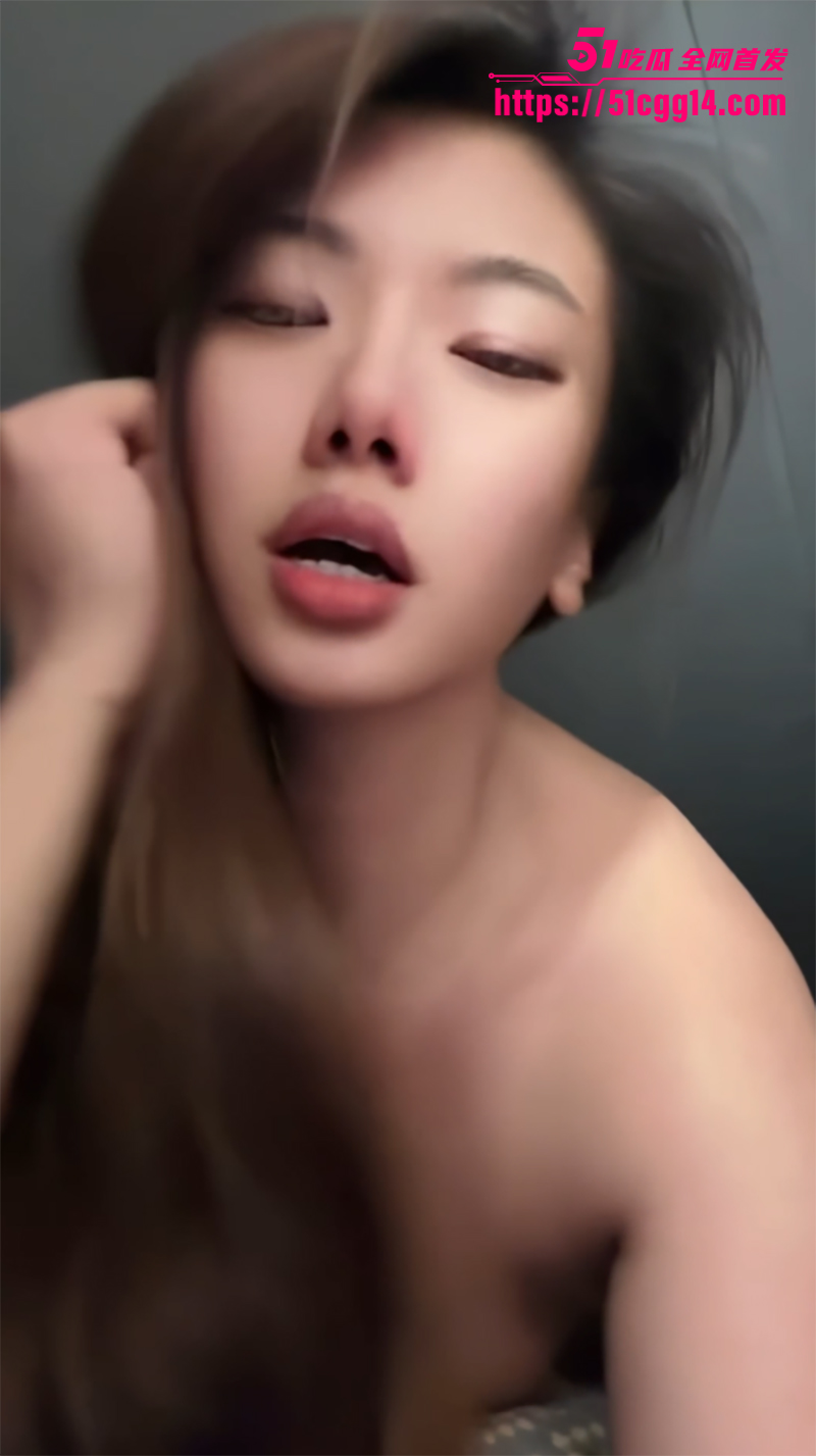 抖音大奶御姐璐璐本璐定制福利03 抖音大奶御姐璐璐本璐定制福利03
