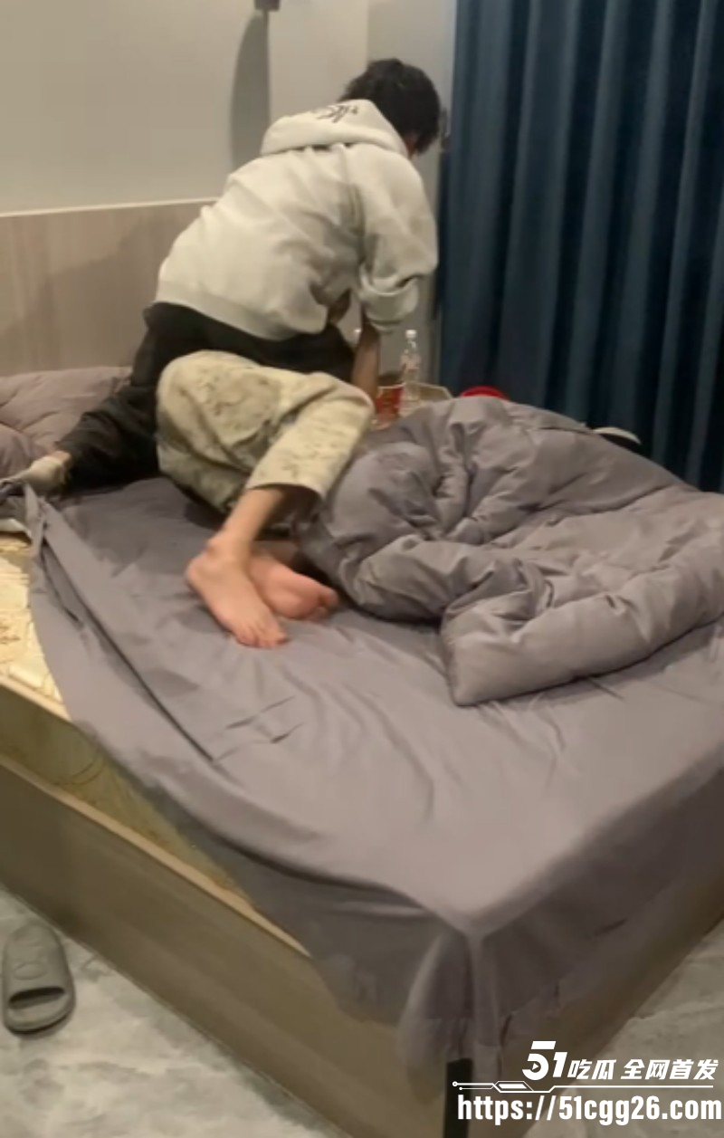 痴情小哥追求白月光6年02 痴情小哥追求白月光6年02