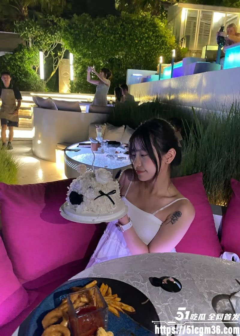 性感网美糖糖早期黄播视频被偷录外流 7 性感网美糖糖早期黄播视频被偷录外流 7