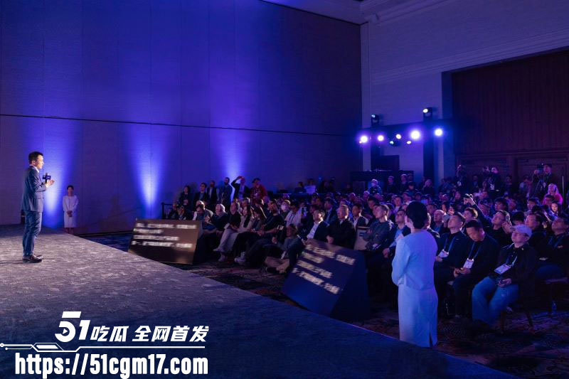 吉利发布会现场老年观众表演约炮 2 吉利发布会现场老年观众表演约炮 2