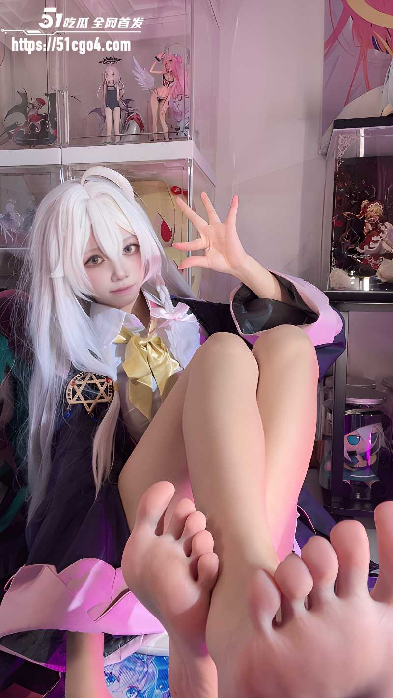 二次元福利姬 白栎Shirly cos魔女伊蕾娜 2 二次元福利姬 白栎Shirly cos魔女伊蕾娜 2