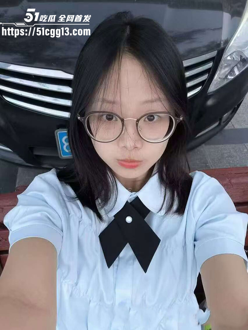 青岛滨海学院大二眼镜妹1 青岛滨海学院大二眼镜妹1