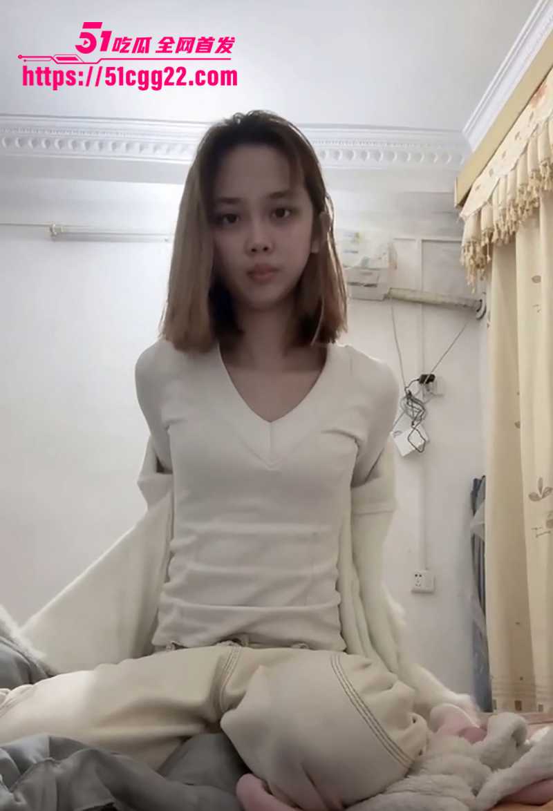 短发黄毛反差婊自慰抚摸视频曝光 2 拷贝 短发黄毛反差婊自慰抚摸视频曝光 2 拷贝