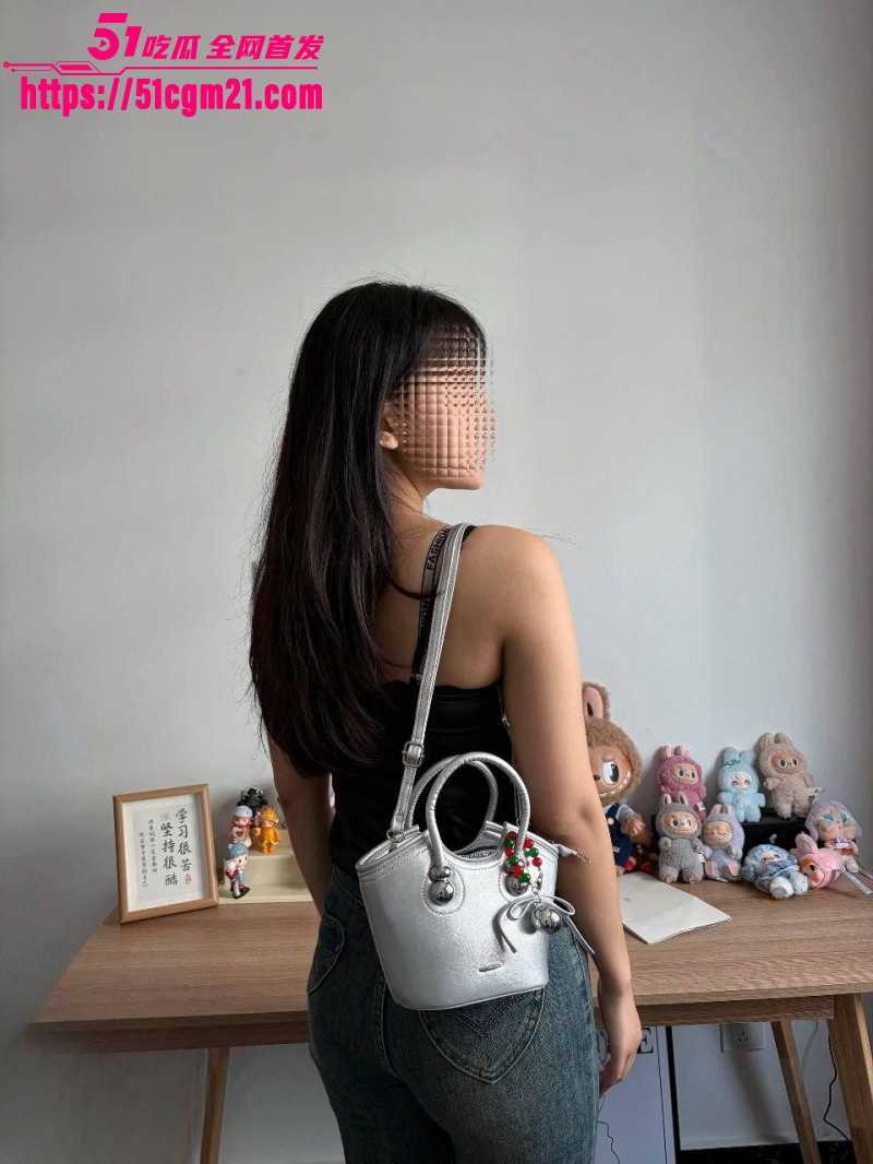 39岁妈妈和30岁堂姐与堂姐乱伦做爱07 39岁妈妈和30岁堂姐与堂姐乱伦做爱07