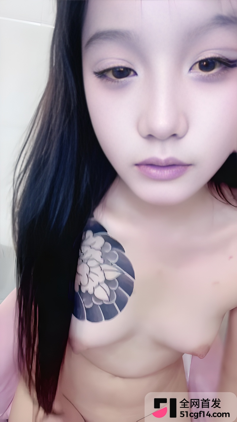 花臂精神小妹 赖萱 直播大秀 3 花臂精神小妹 赖萱 直播大秀 3