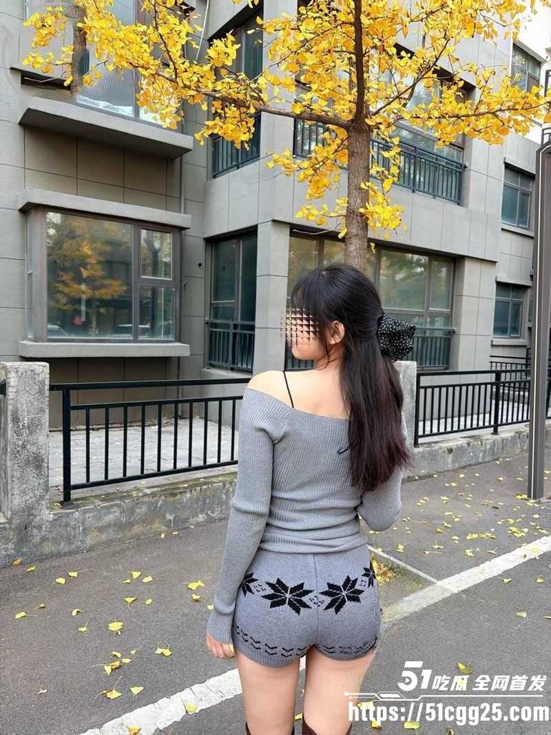 39岁大屁股妈妈暴操饥渴堂姐02 39岁大屁股妈妈暴操饥渴堂姐02