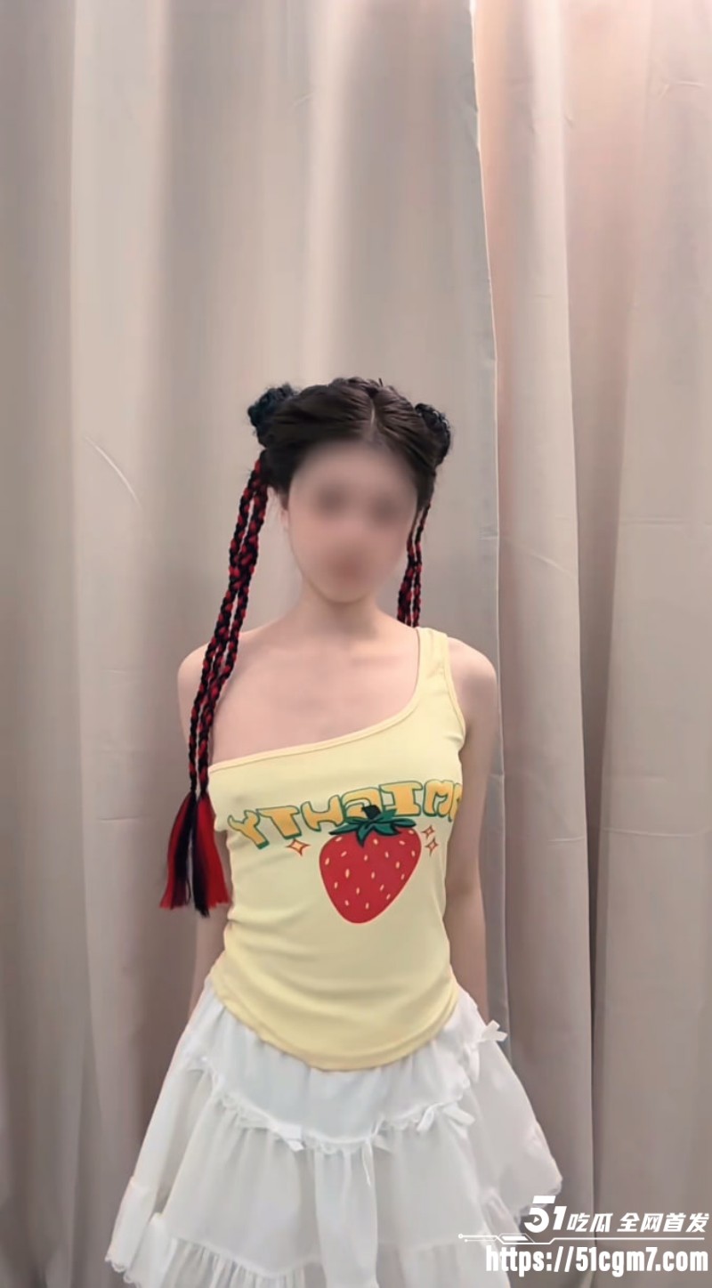丸子头辣妹 小乔 付费定制福利 1 丸子头辣妹 小乔 付费定制福利 1