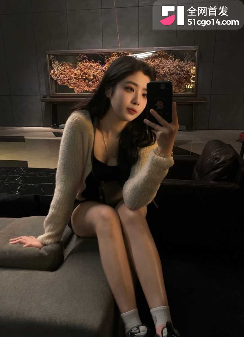 02年博主 AvrilLoo 4 02年博主 AvrilLoo 4