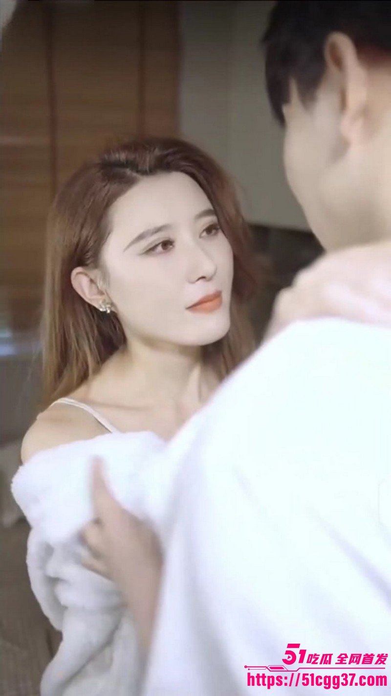 擦边短剧我的绝色女总裁712集魔改 1 擦边短剧我的绝色女总裁712集魔改 1