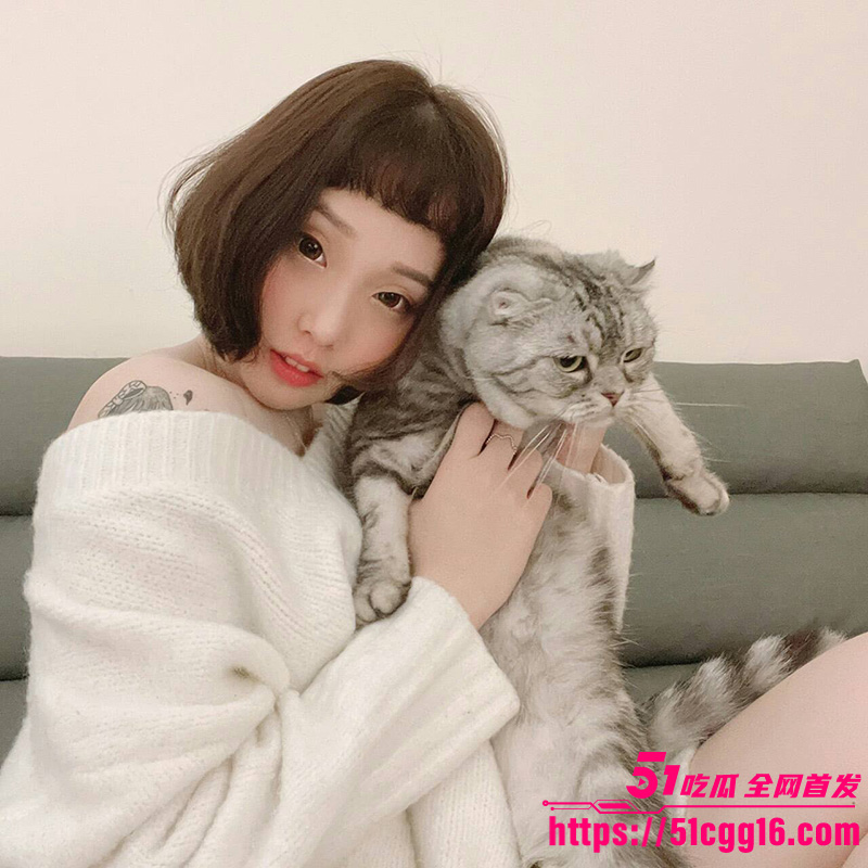 夫妻性爱自拍1 夫妻性爱自拍1