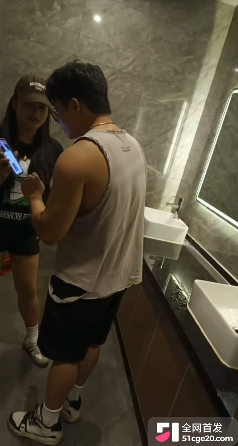 酒吧厕拍 1 酒吧厕拍 1