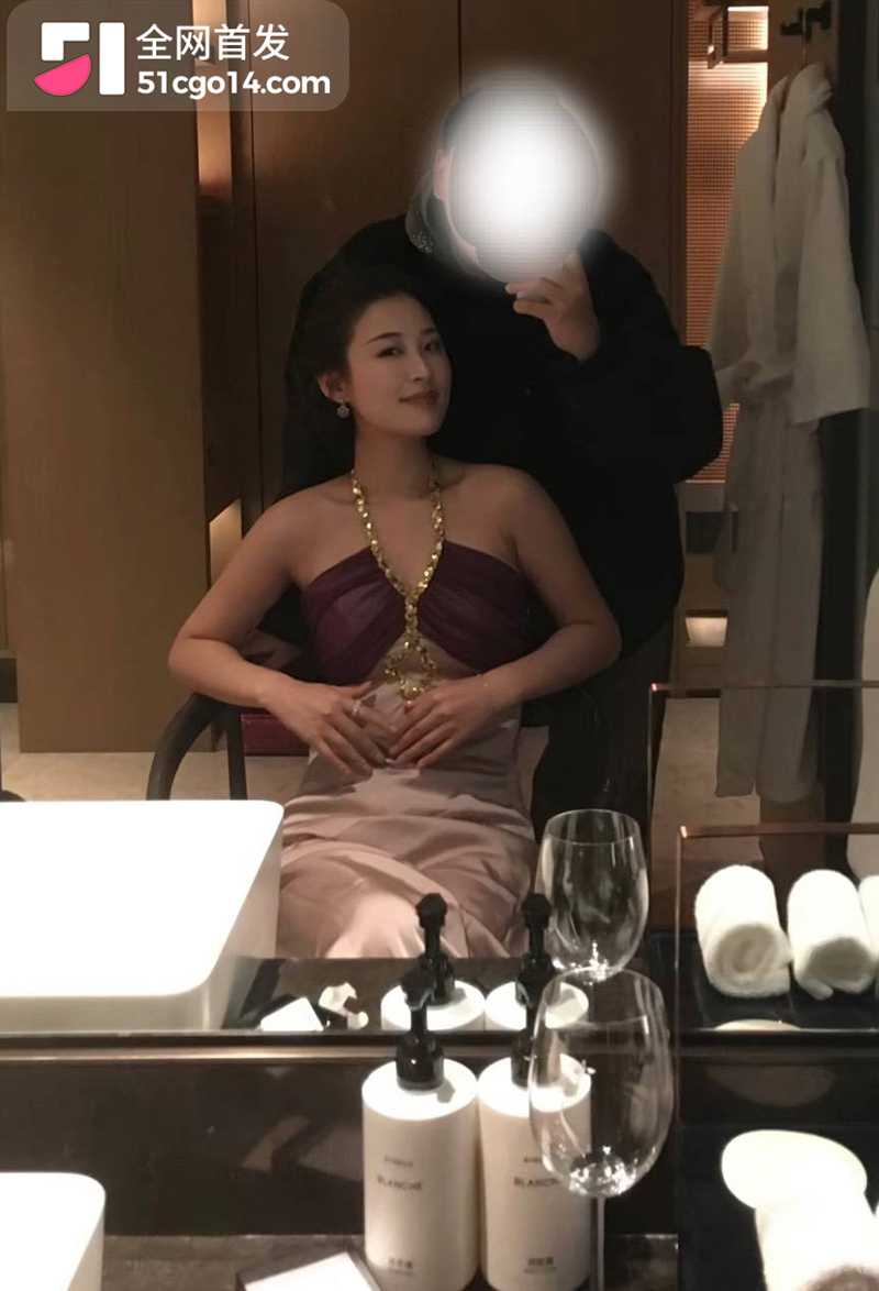 陕西网红景梁约炮视频 9 拷贝 陕西网红景梁约炮视频 9 拷贝
