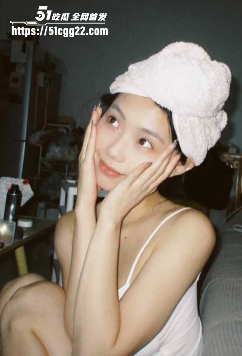 兄妹乱伦聊天记录及视频曝光 1 拷贝 兄妹乱伦聊天记录及视频曝光 1 拷贝