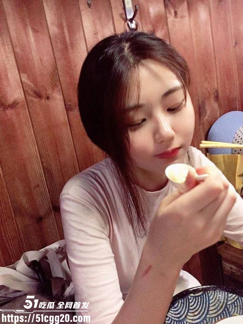 清纯学生妹林怡欢性爱视频流出 1 清纯学生妹林怡欢性爱视频流出 1