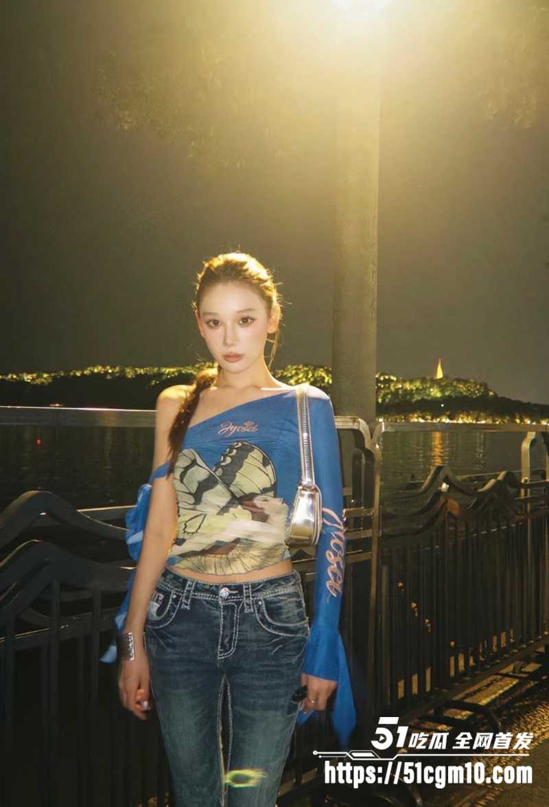 抖音顶级御姐主播车震视频流出 8 拷贝 抖音顶级御姐主播车震视频流出 8 拷贝