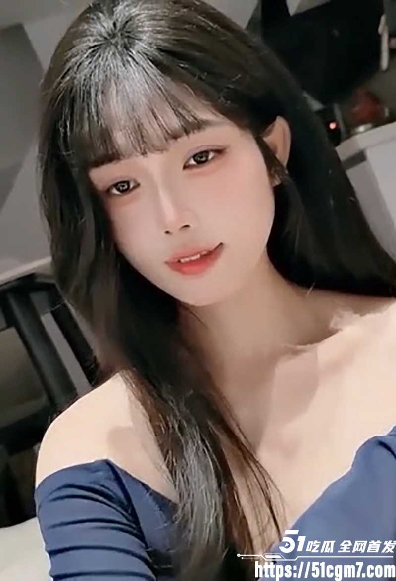 纯欲女神sansan666高价私密房裸舞视频流出1拷贝 纯欲女神sansan666高价私密房裸舞视频流出1拷贝