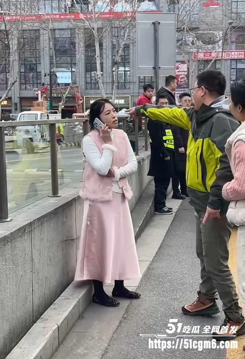 江苏扬州路怒症遇碰瓷姐视频曝光 5 拷贝 江苏扬州路怒症遇碰瓷姐视频曝光 5 拷贝
