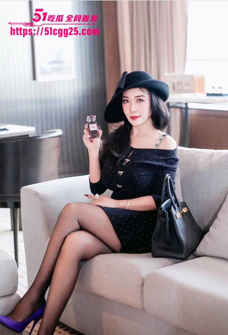 抖音辣妈网红秋芊月约炮视频流出 4 拷贝 抖音辣妈网红秋芊月约炮视频流出 4 拷贝