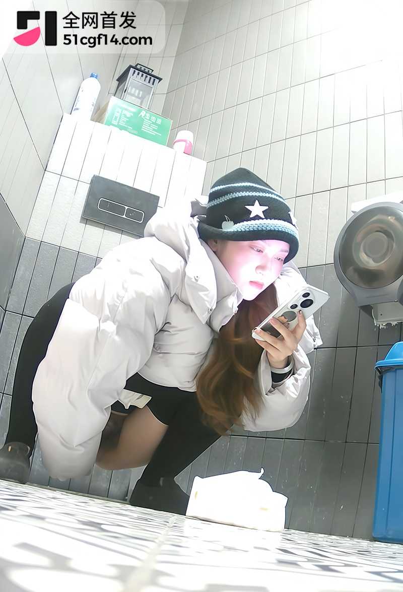 办公楼女卫生间监控偷拍 2 拷贝 办公楼女卫生间监控偷拍 2 拷贝