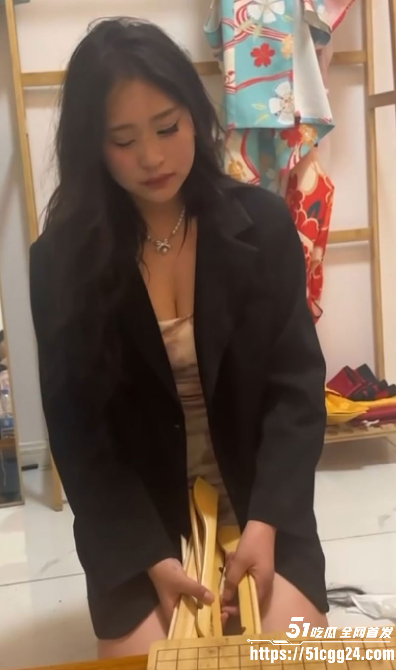西北精神小妹霸凌事件2 西北精神小妹霸凌事件2
