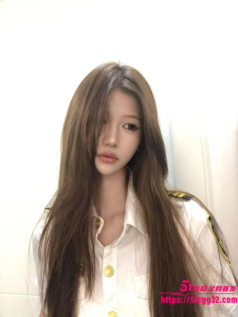 高颜御姐 雅小姐 性爱新作流出 身穿开裆丝袜跪舔主任大屌 主动骑乘上位精液射满骚穴 4 高颜御姐 雅小姐 性爱新作流出 身穿开裆丝袜跪舔主任大屌 主动骑乘上位精液射满骚穴 4