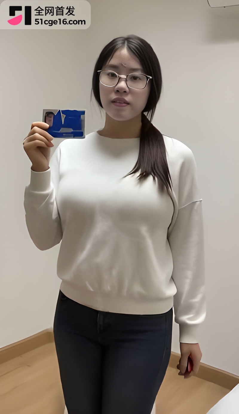 巨乳眼镜妹 裸贷逾期 1 巨乳眼镜妹 裸贷逾期 1