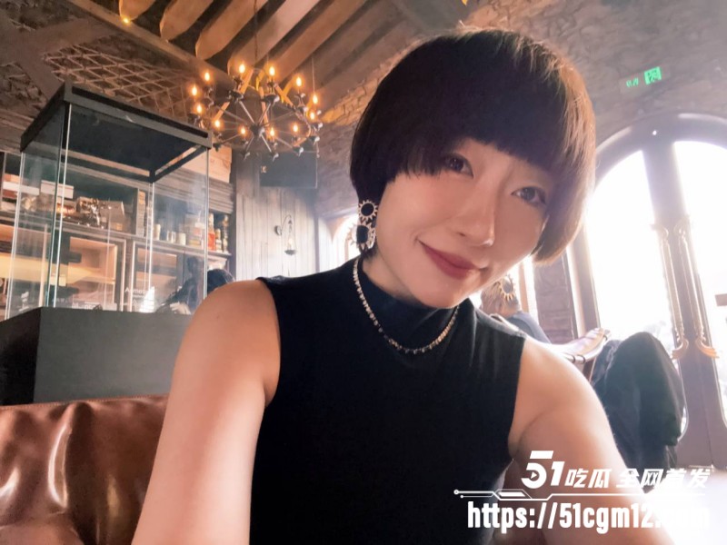 甘肃短发少妇 马燕 出轨公司领导自拍 2 甘肃短发少妇 马燕 出轨公司领导自拍 2