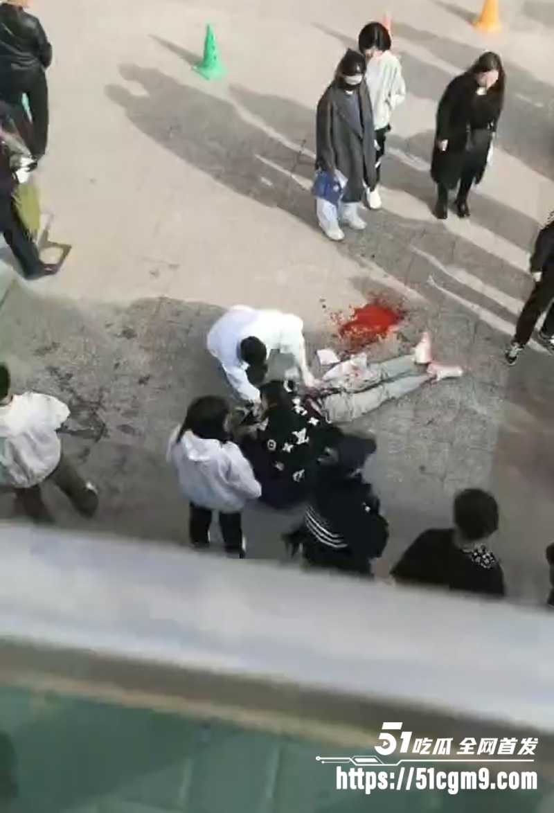 青海西宁城北区南门体育馆初中生杀人视频流出2拷贝 青海西宁城北区南门体育馆初中生杀人视频流出2拷贝