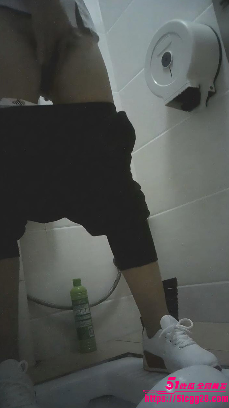4 4