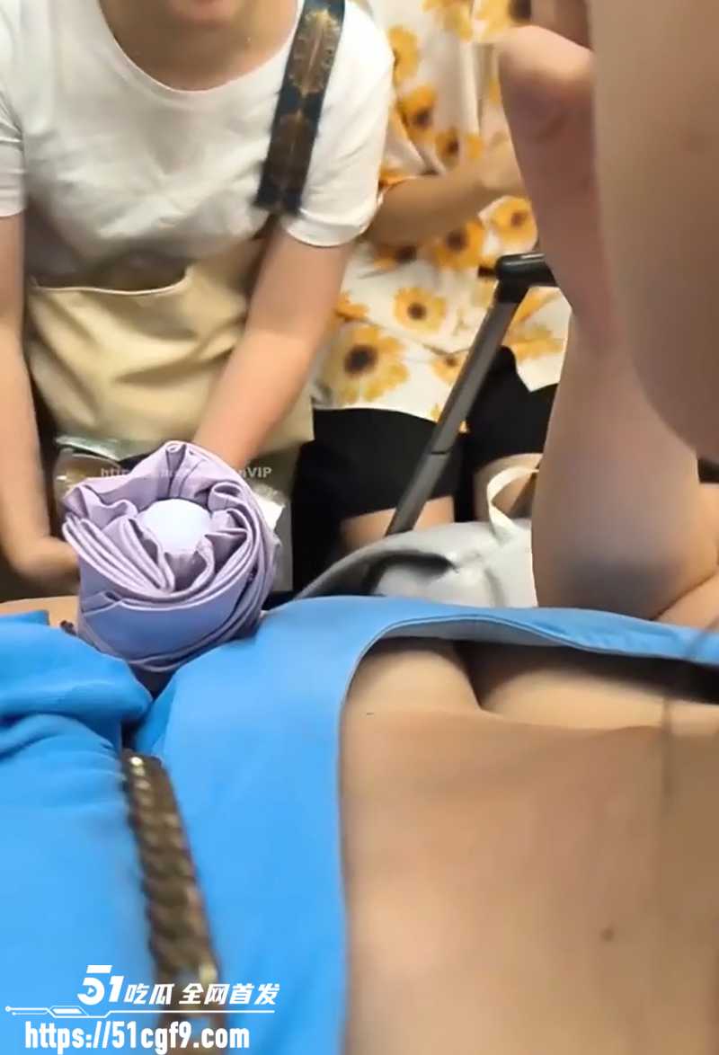 地铁高抄抓拍抄胸 4 拷贝 地铁高抄抓拍抄胸 4 拷贝