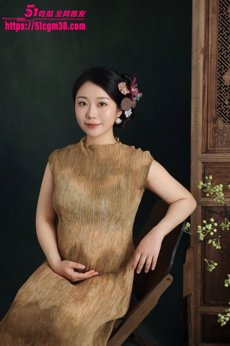 南京美少妇 不雅视频 孕期拍写真时与摄影师偷情 3 南京美少妇 不雅视频 孕期拍写真时与摄影师偷情 3