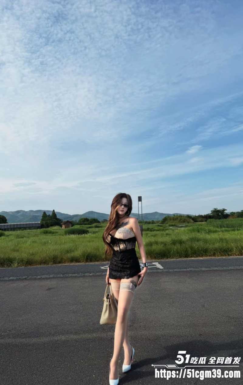 抖音网红domcsgtr私拍流出 4 抖音网红domcsgtr私拍流出 4