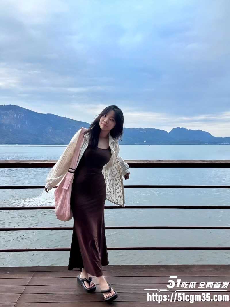 抖音拜金女艺芋圆双飞视频05 抖音拜金女艺芋圆双飞视频05