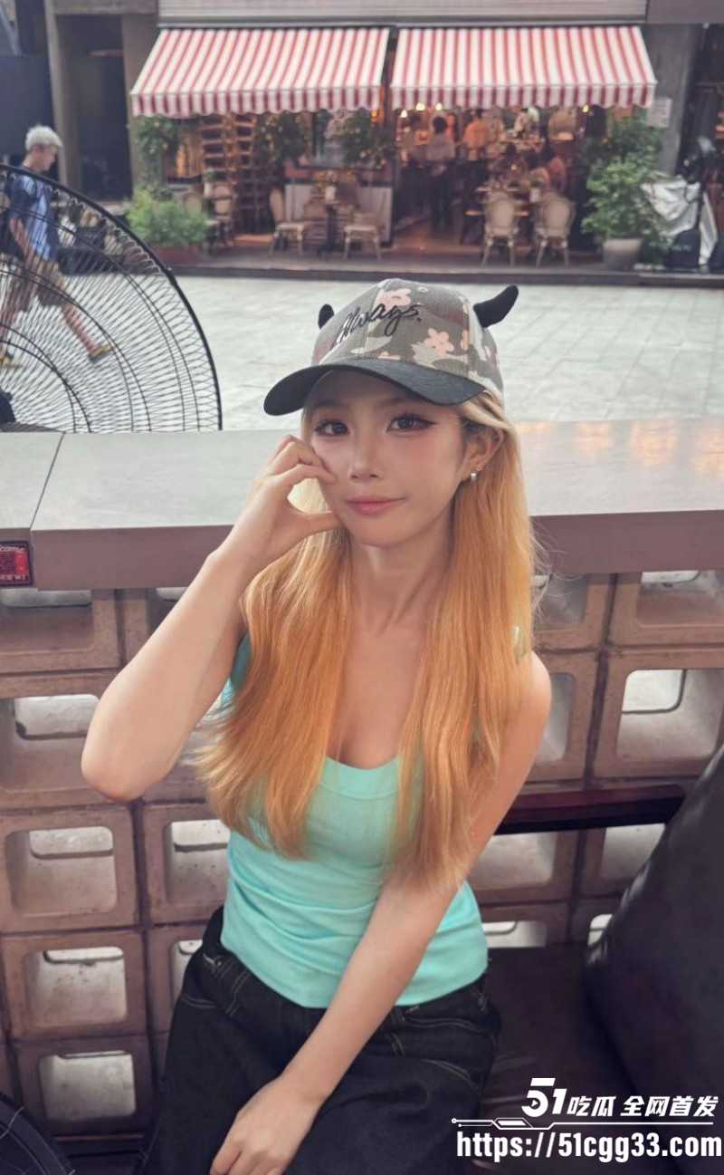 陕西西安坐台妹张嘉译出轨被男友曝光01 陕西西安坐台妹张嘉译出轨被男友曝光01
