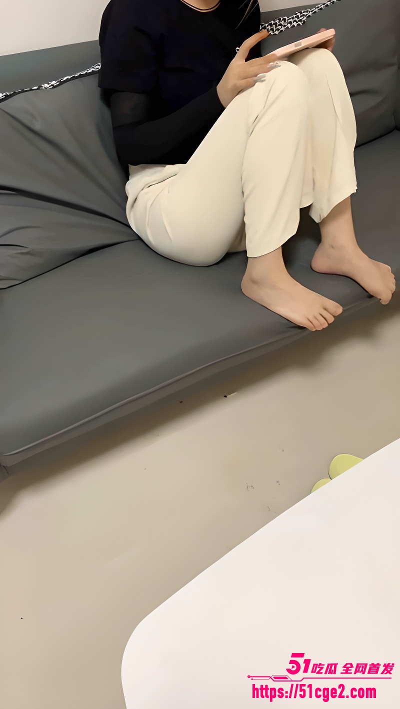 51原创博主和妹妹同居的日子01 51原创博主和妹妹同居的日子01