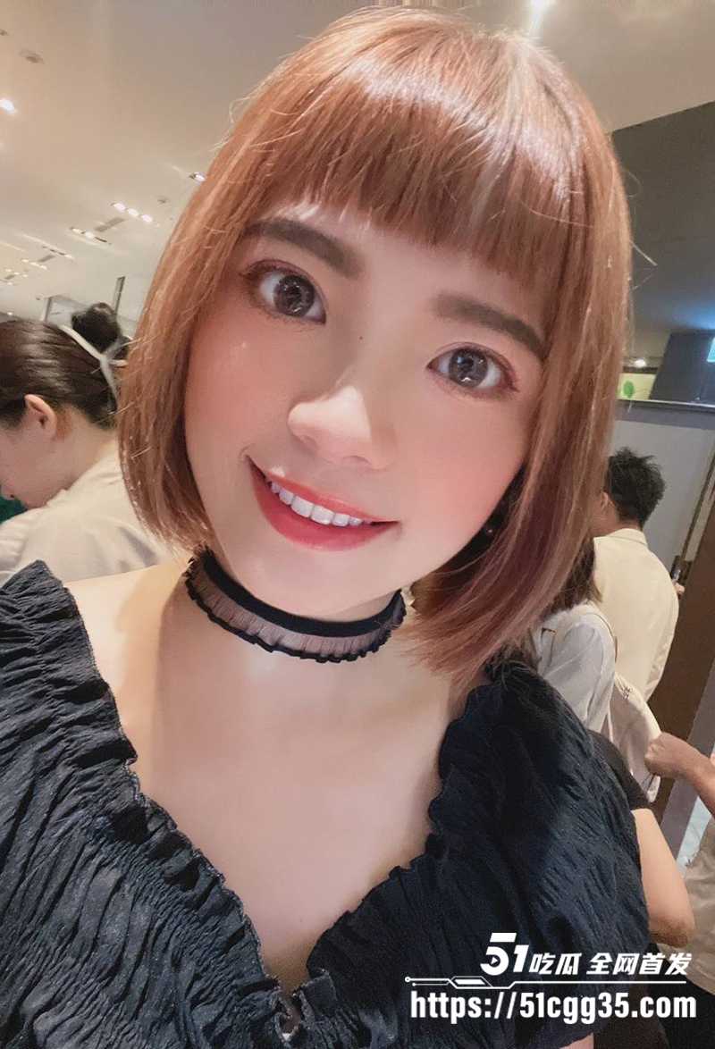 浓眉大眼短发齐刘海反差妹3P性爱视频流出3拷贝 浓眉大眼短发齐刘海反差妹3P性爱视频流出3拷贝