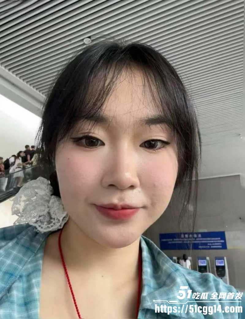 浙江嘉兴邵江雨裸聊自慰视频01 浙江嘉兴邵江雨裸聊自慰视频01