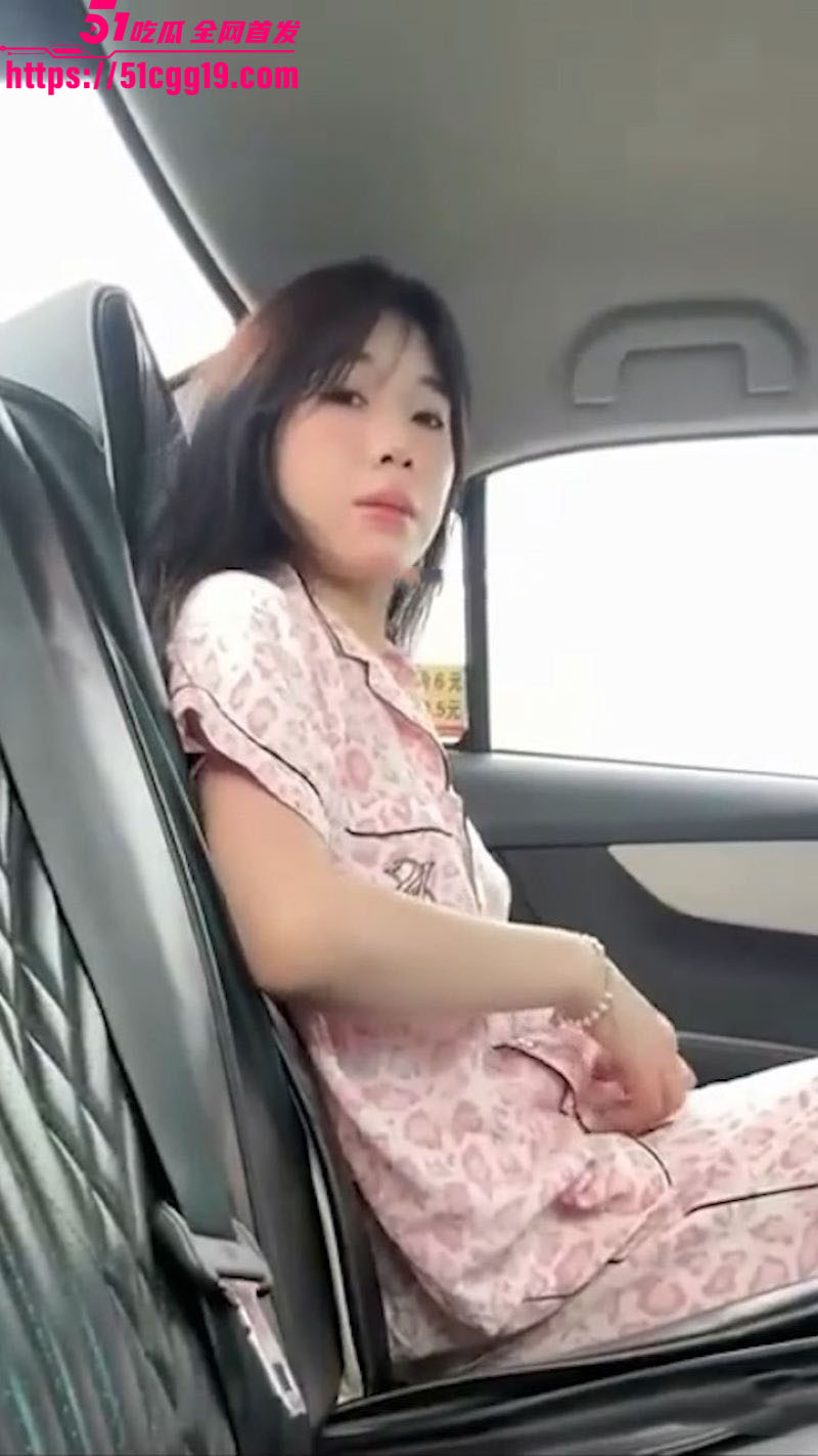 极品露出美少女万元定制新作 3 极品露出美少女万元定制新作 3