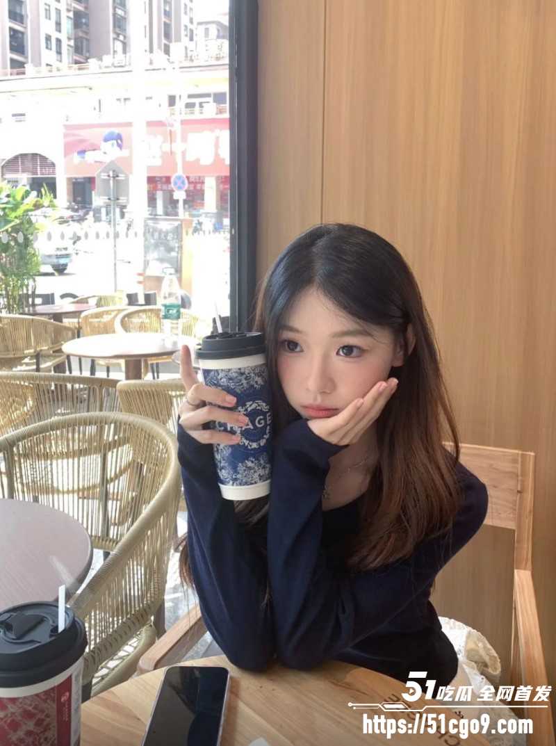 抖音热梗秋天第一杯奶茶05 抖音热梗秋天第一杯奶茶05