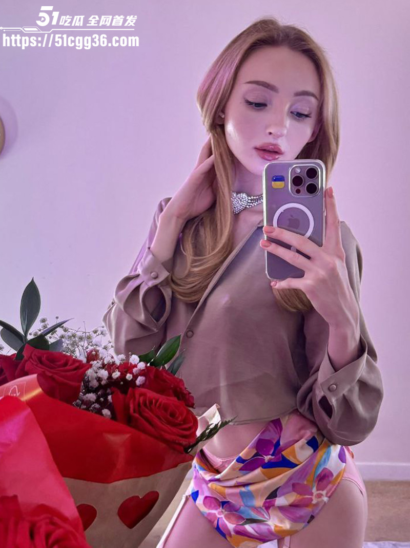 3 3