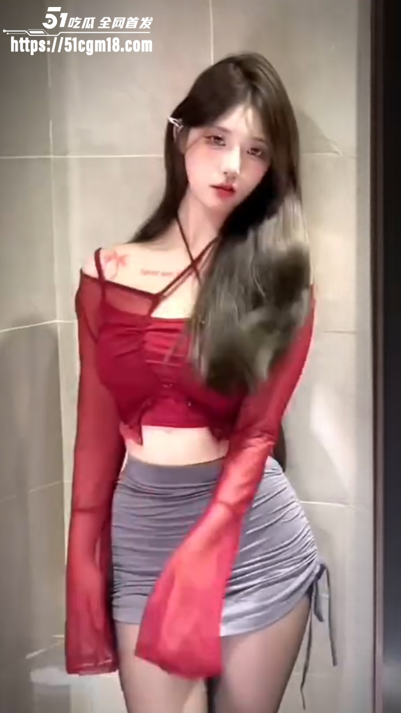 3 3
