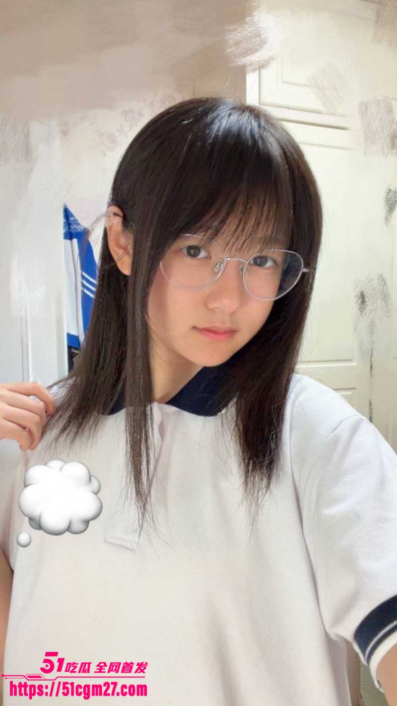 天津学生妹李佳慧做福利姬被曝光04 天津学生妹李佳慧做福利姬被曝光04