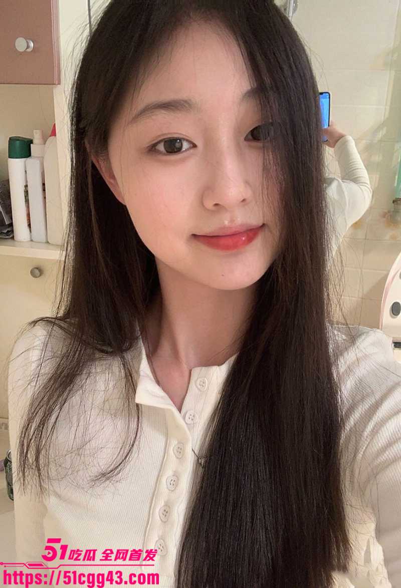 重庆175大长腿美女谢晓婷不雅视频流出2拷贝 重庆175大长腿美女谢晓婷不雅视频流出2拷贝
